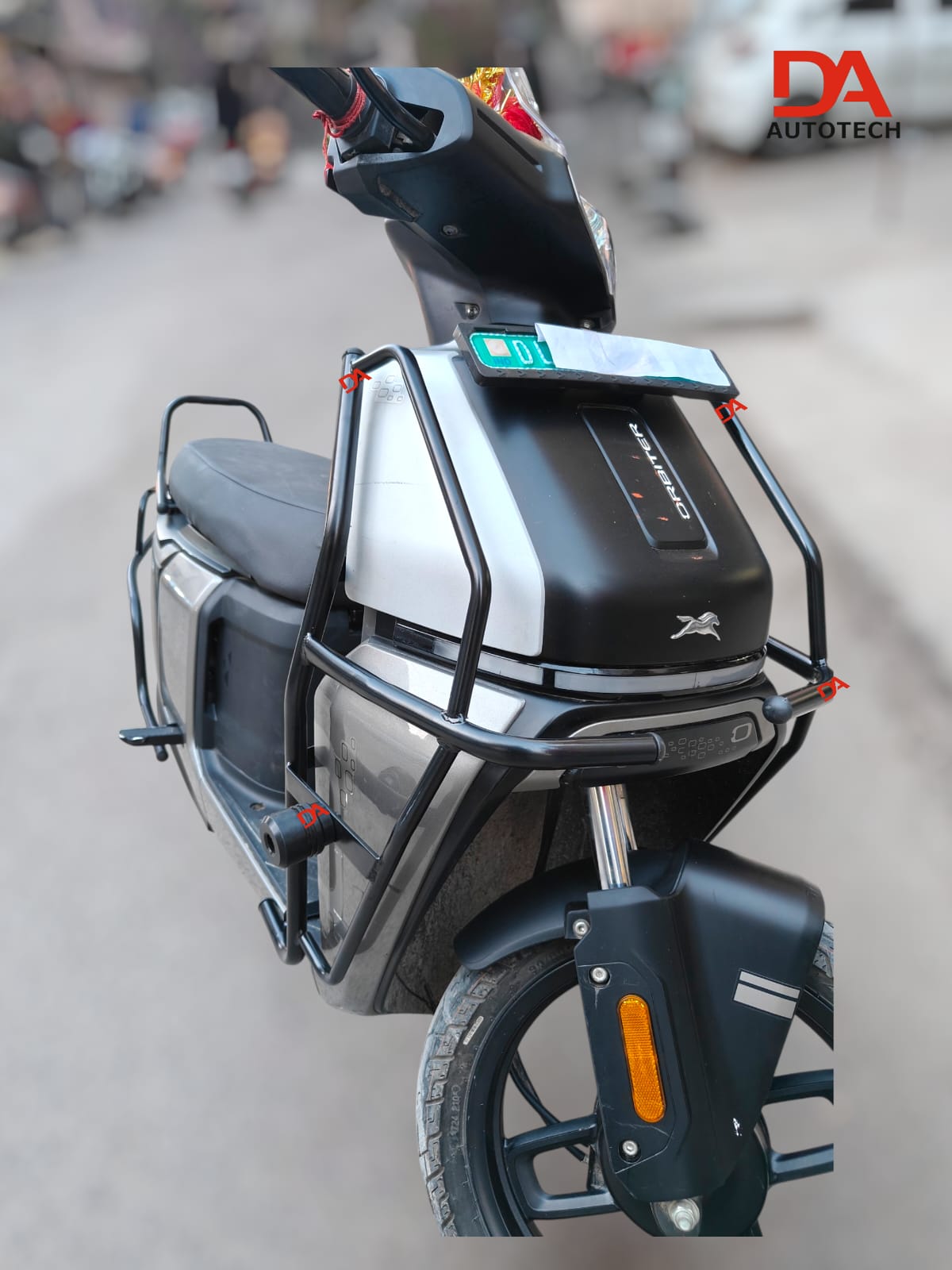 TVS Orbiter Spider Crash Guard (Black Motta Pipe) - Image 5